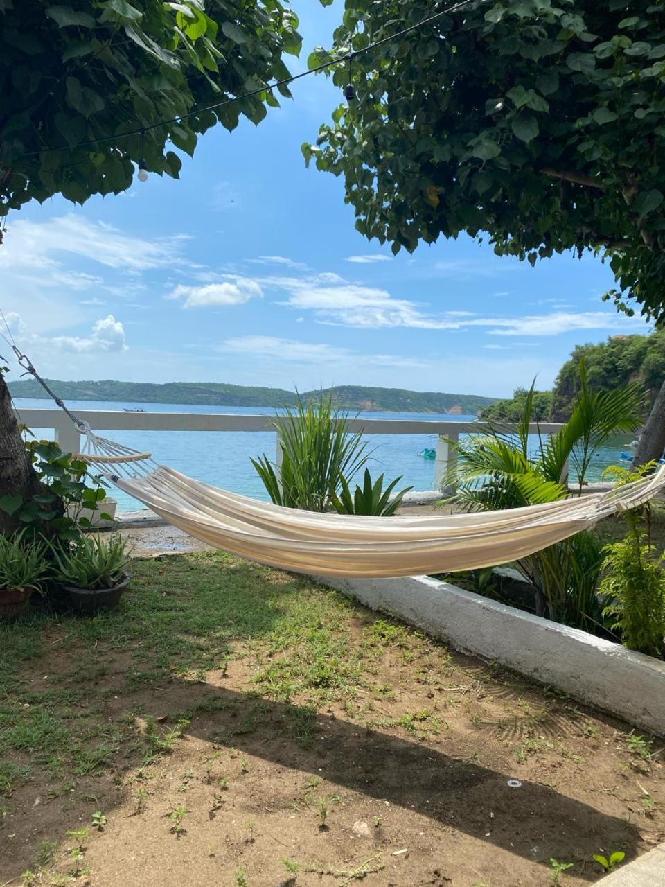 Surf Shack Grupuk Otel Bumbang Dış mekan fotoğraf