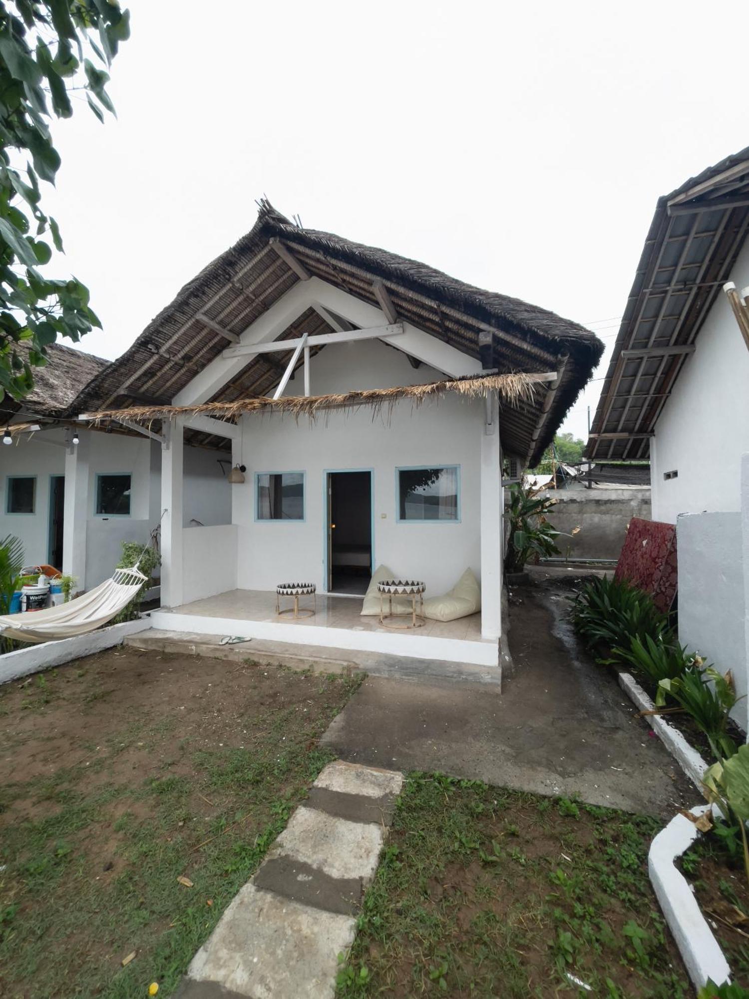 Surf Shack Grupuk Otel Bumbang Dış mekan fotoğraf