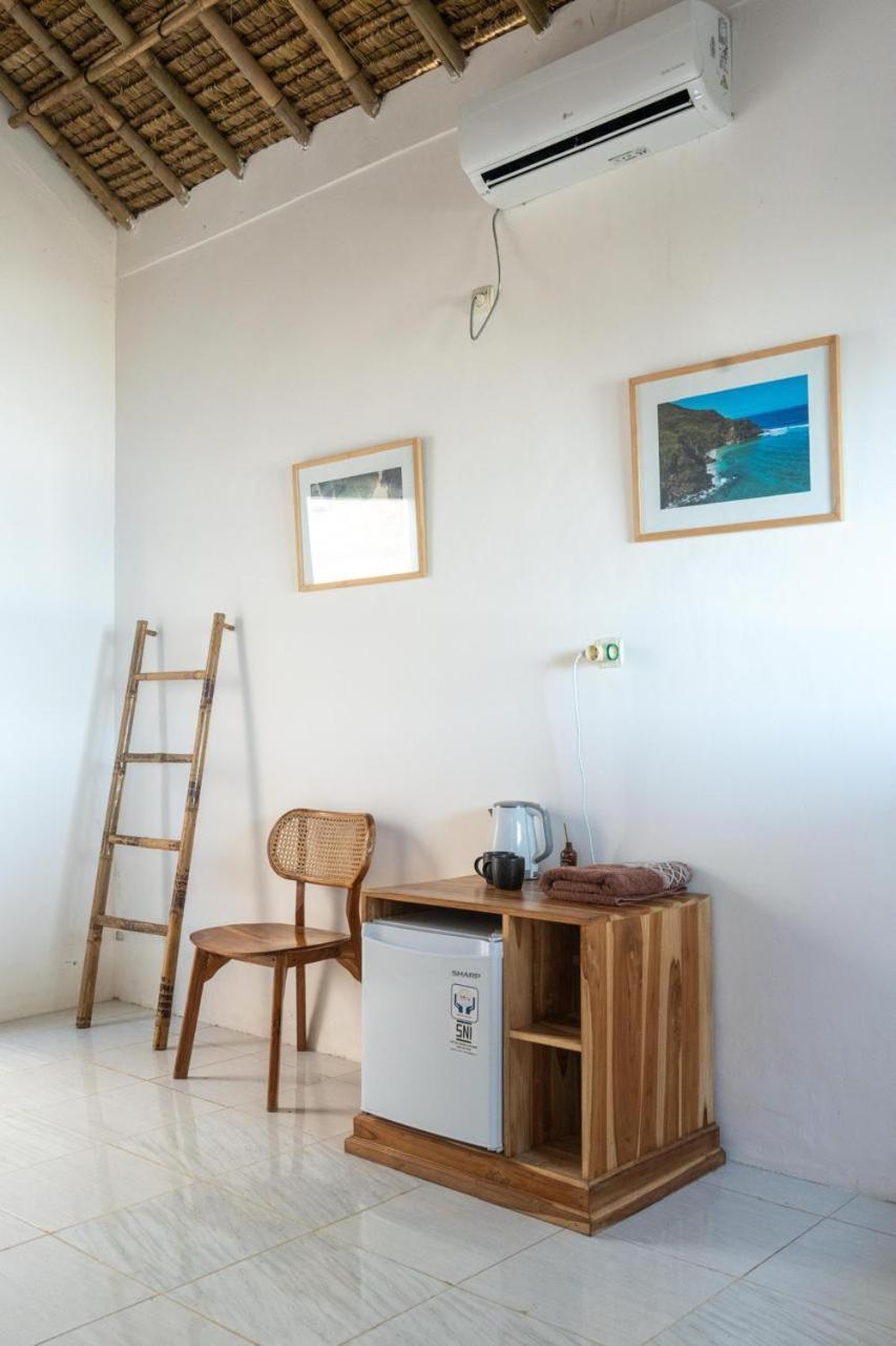 Surf Shack Grupuk Otel Bumbang Dış mekan fotoğraf